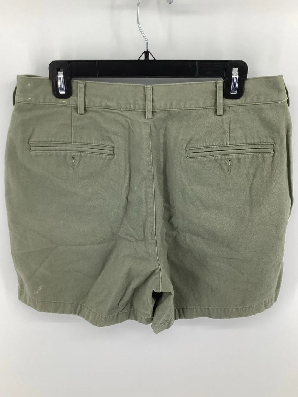 Lands' End Men's Olive Shorts - Light Green Flat Front